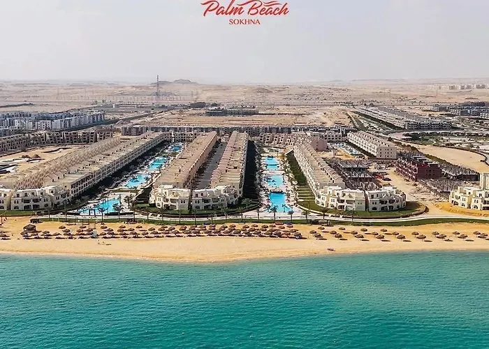 رجاء الاستفسار عبر الواتس في الصور, قرية لاسرينا بالم بيتش بالعين السخنة لمحبي الهدوء والرقي, للأسر فقط, دور أول وسط غرفتين وصالة بفيو البول والبحر من كافة الغرف, شاطئ رملي مجاني, اكوا بارك مجاني, الموقع لا يتيح الرد على استفسارات الحجز, واتس ف * Ain Sukhna