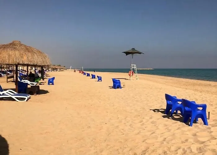 Apartment رجاء الاستفسار عبر الواتس في الصور, قرية لاسرينا بالم بيتش بالعين السخنة لمحبي الهدوء والرقي, للأسر فقط, دور أول وسط غرفتين وصالة بفيو البول والبحر من كافة الغرف, شاطئ رملي مجاني, اكوا بارك مجاني, الموقع لا يتيح الرد على استفسارات الحجز, واتس ف